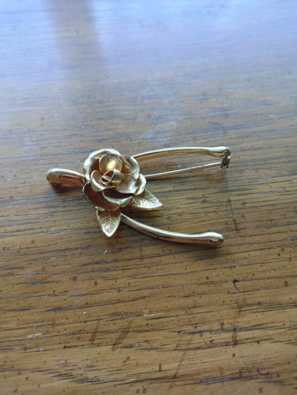 3 VINTAGE pins - Picture 4 of 4